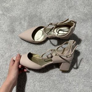 bandolino heels